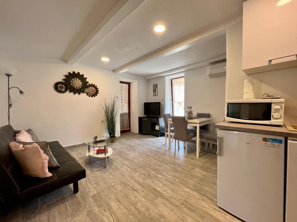 Apartment Orkic โรวีน ภายนอก รูปภาพ