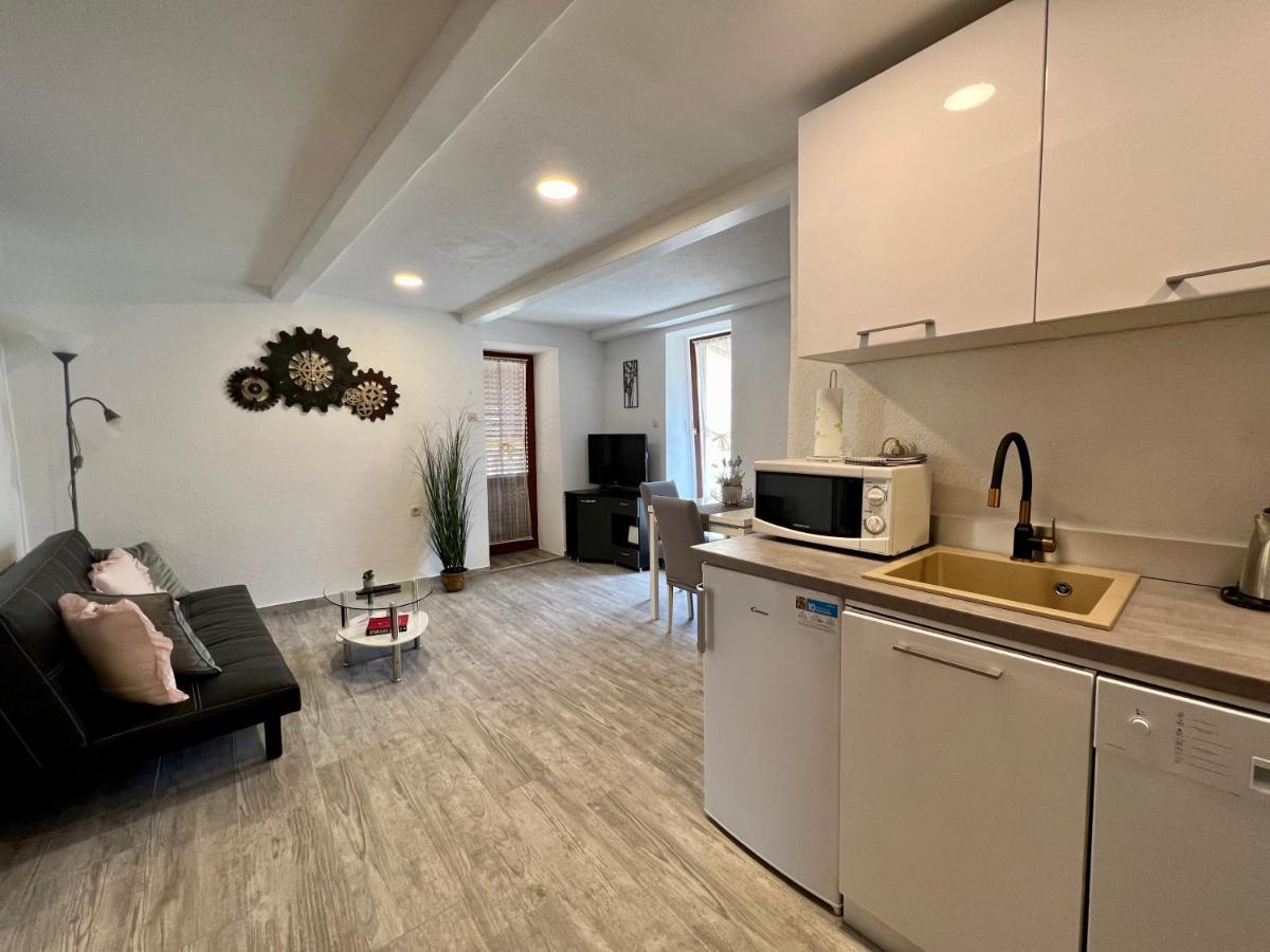 Apartment Orkic โรวีน ภายนอก รูปภาพ